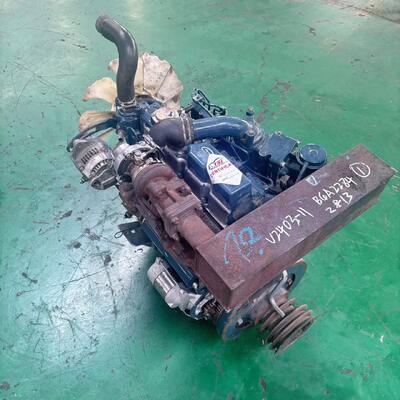 Κινητήρας Diesel V2403 Εύρος Ισχύος 49,6–65,2 HP 4-Κύλινδρος Κάθετος Εν σειράς Turbo Intercooler Common Rail για Βιομηχανικά Μηχανήματα