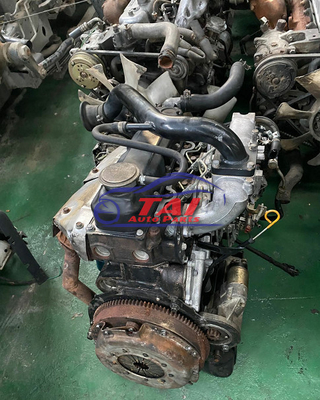 Η εταιρεία χρησιμοποιεί κινητήρα ντίζελ Nissan TD27 4 κυλίνδρων με κιβώτιο.