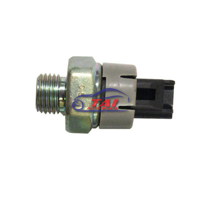 αισθητήρας πίεσης πετρελαίου μερών μηχανών 83530E0220 Hino για N04C 300 500 24V